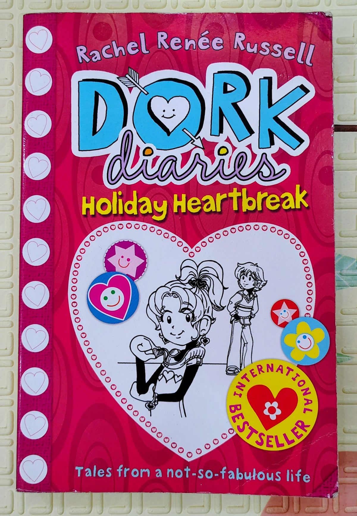 Dork Diaries: Holiday Heartbreak by Rachel Renée Russell
