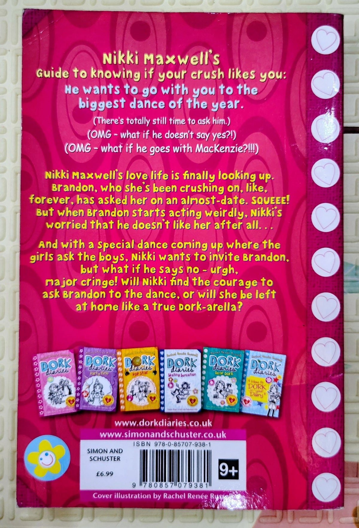 Dork Diaries: Holiday Heartbreak by Rachel Renée Russell