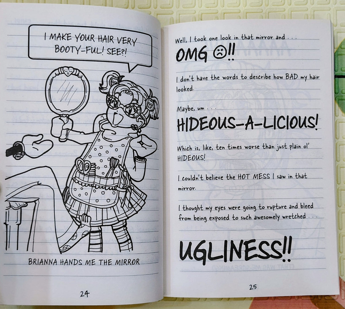 Dork Diaries: Holiday Heartbreak by Rachel Renée Russell