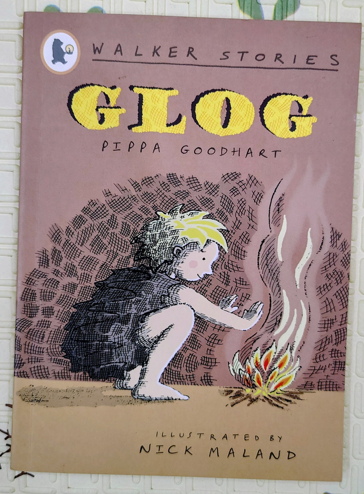Glog by Pippa Goodhart and Nick Maland | Walker Chapter book