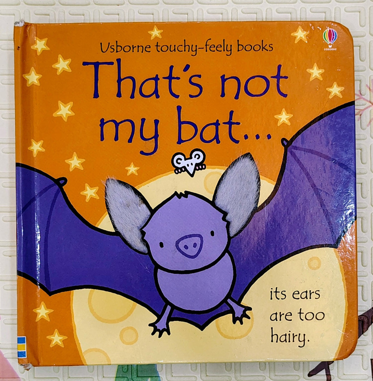 That's not my bat... by Fiona Watt | Usborne Touch and Feel