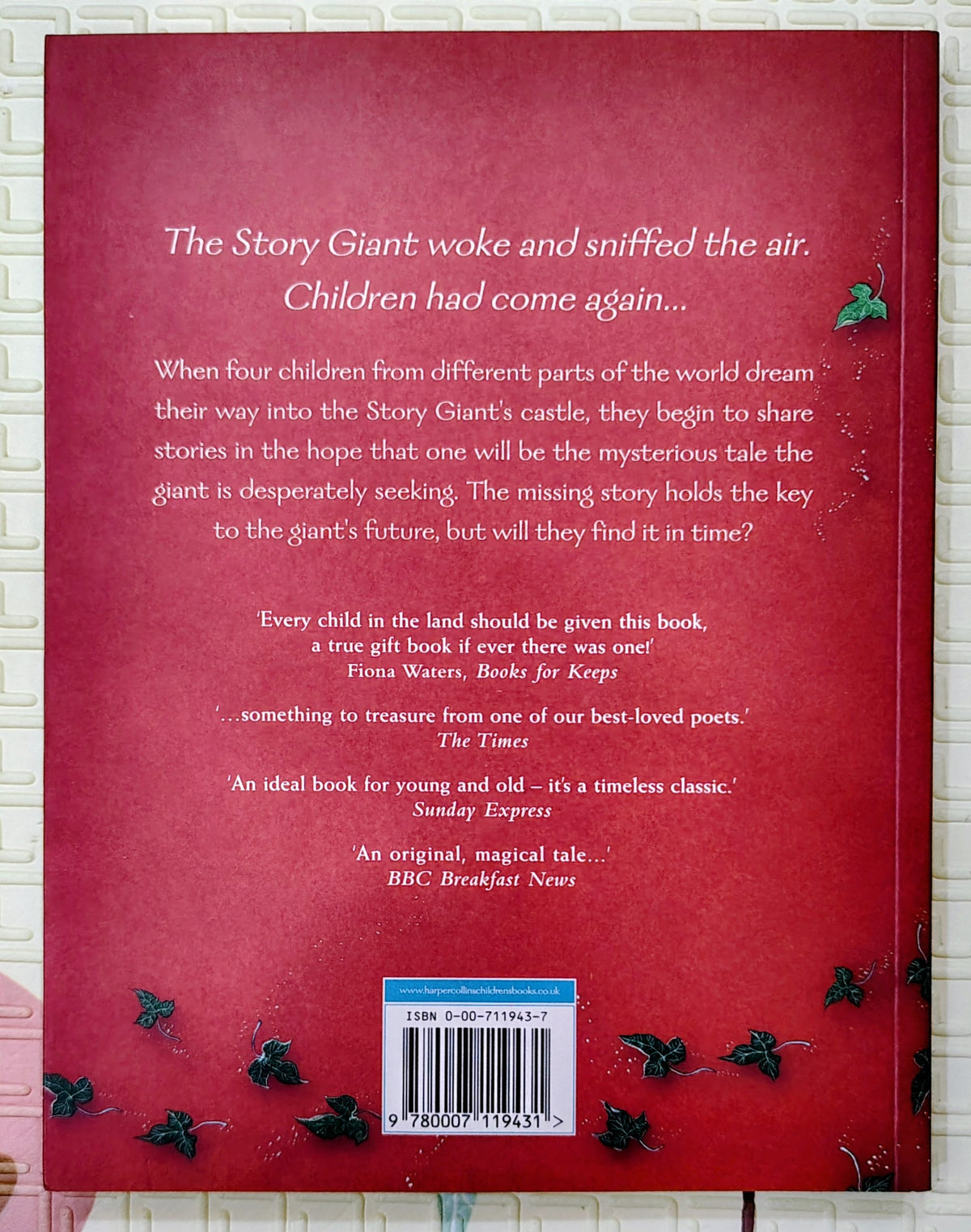 The Story Giant by Brian Patten | Illustrated by Chris Riddell