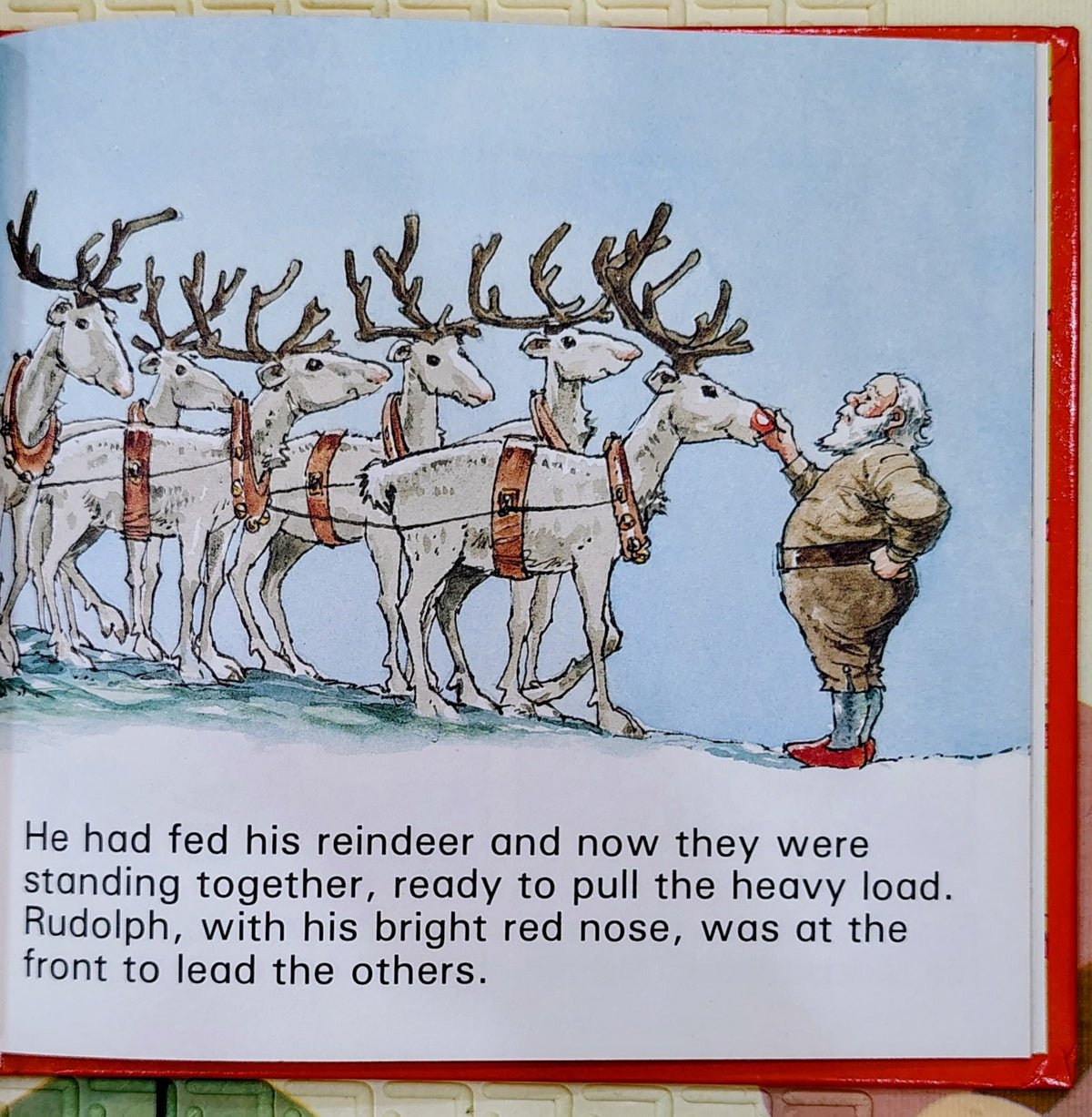 Santa Claus Has a Busy Night by Ladybird