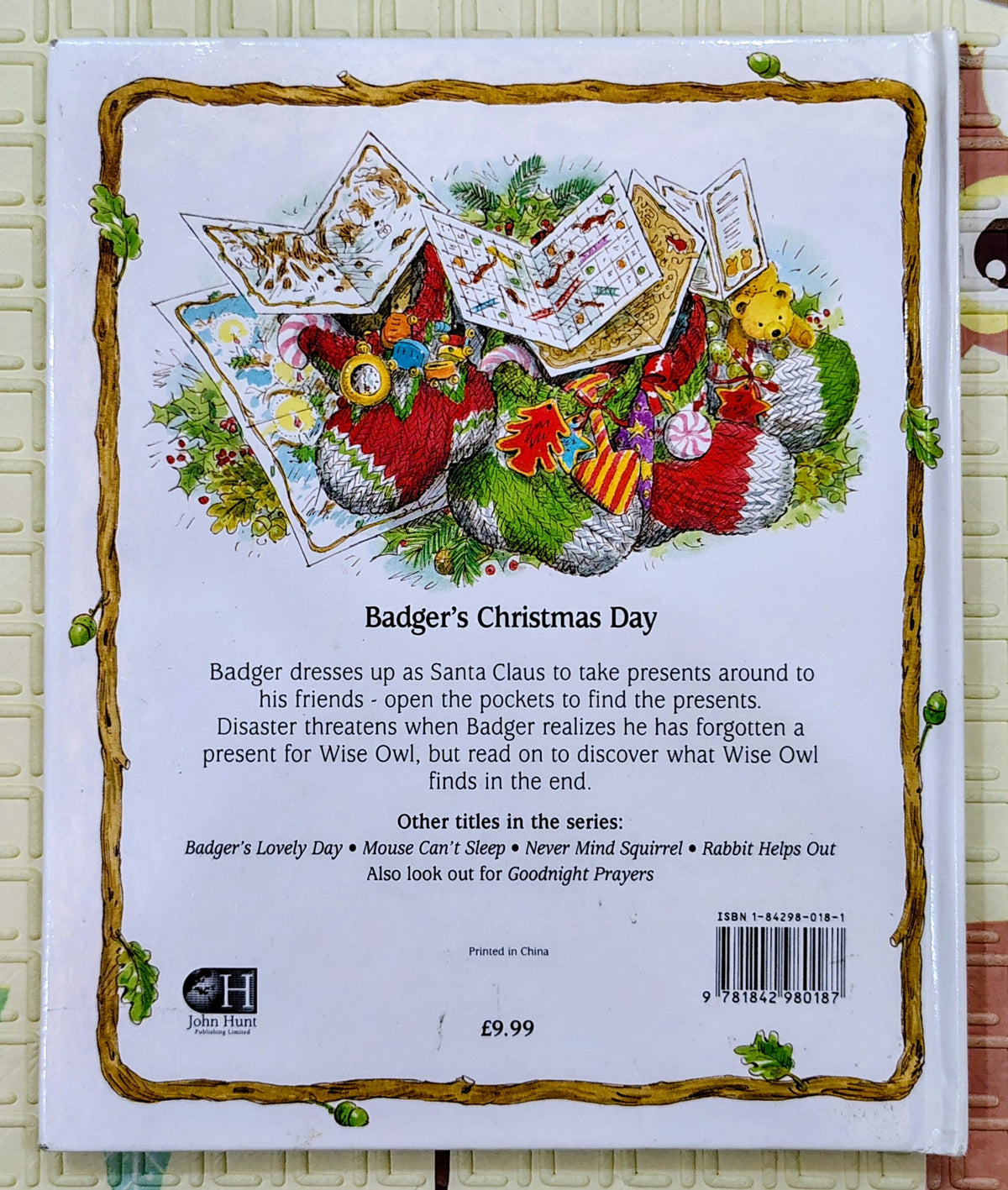Badger's Christmas Day by Alan & Linda Parry | Oaktree Wood | Holiday Story