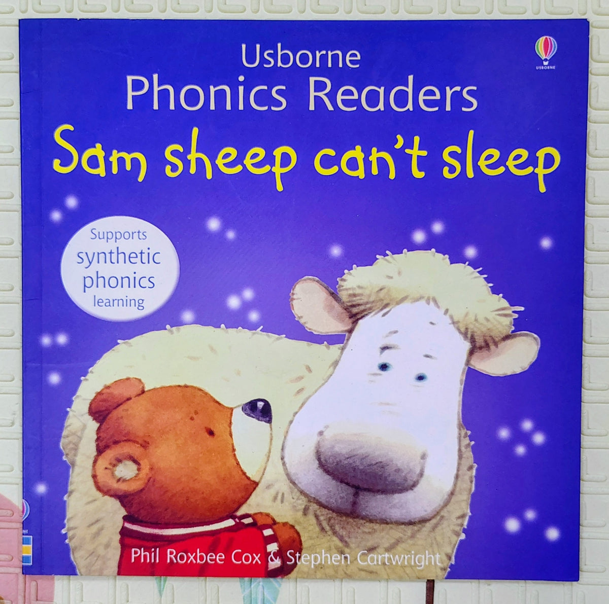 Sam Sheep Can't Sleep by Phil Roxbee Cox | Usborne Phonics Readers