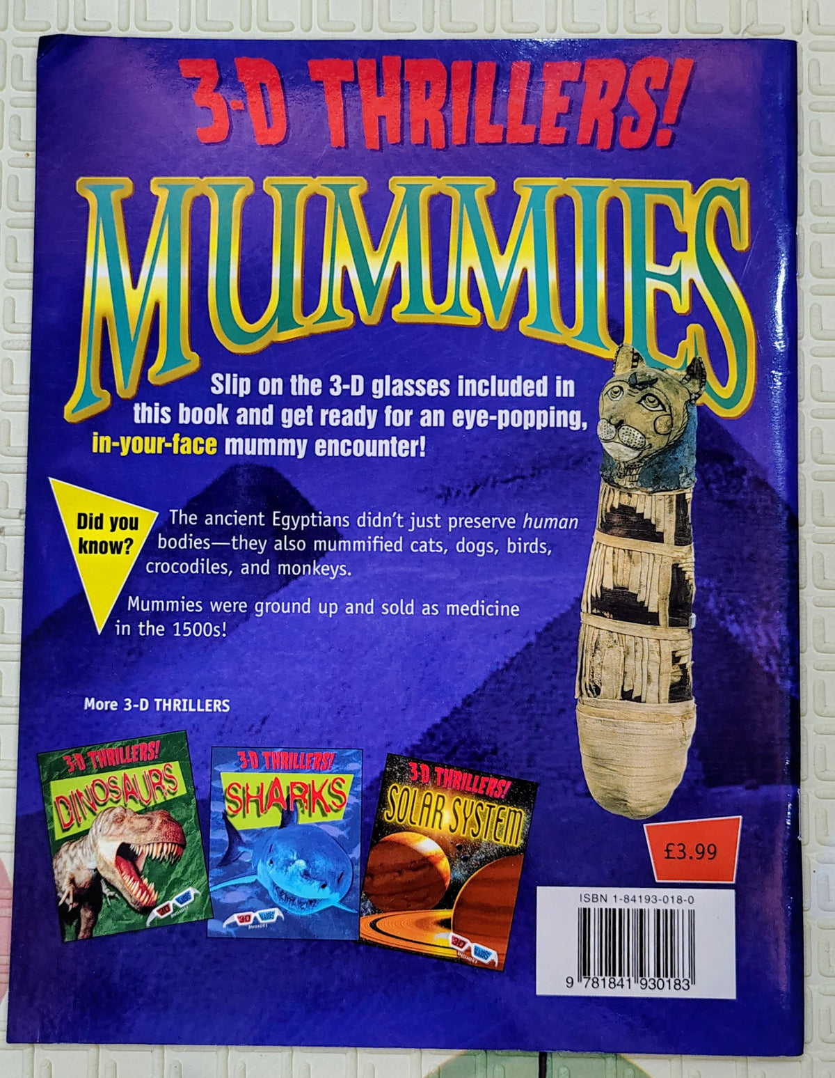 Mummies (3-D Thrillers!)| Curious Minds