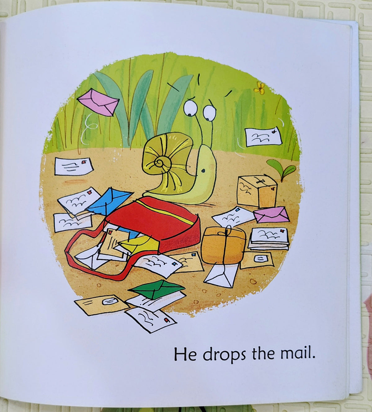 Snail Brings the Mail by Russell Punter | Usborne Phonics Readers