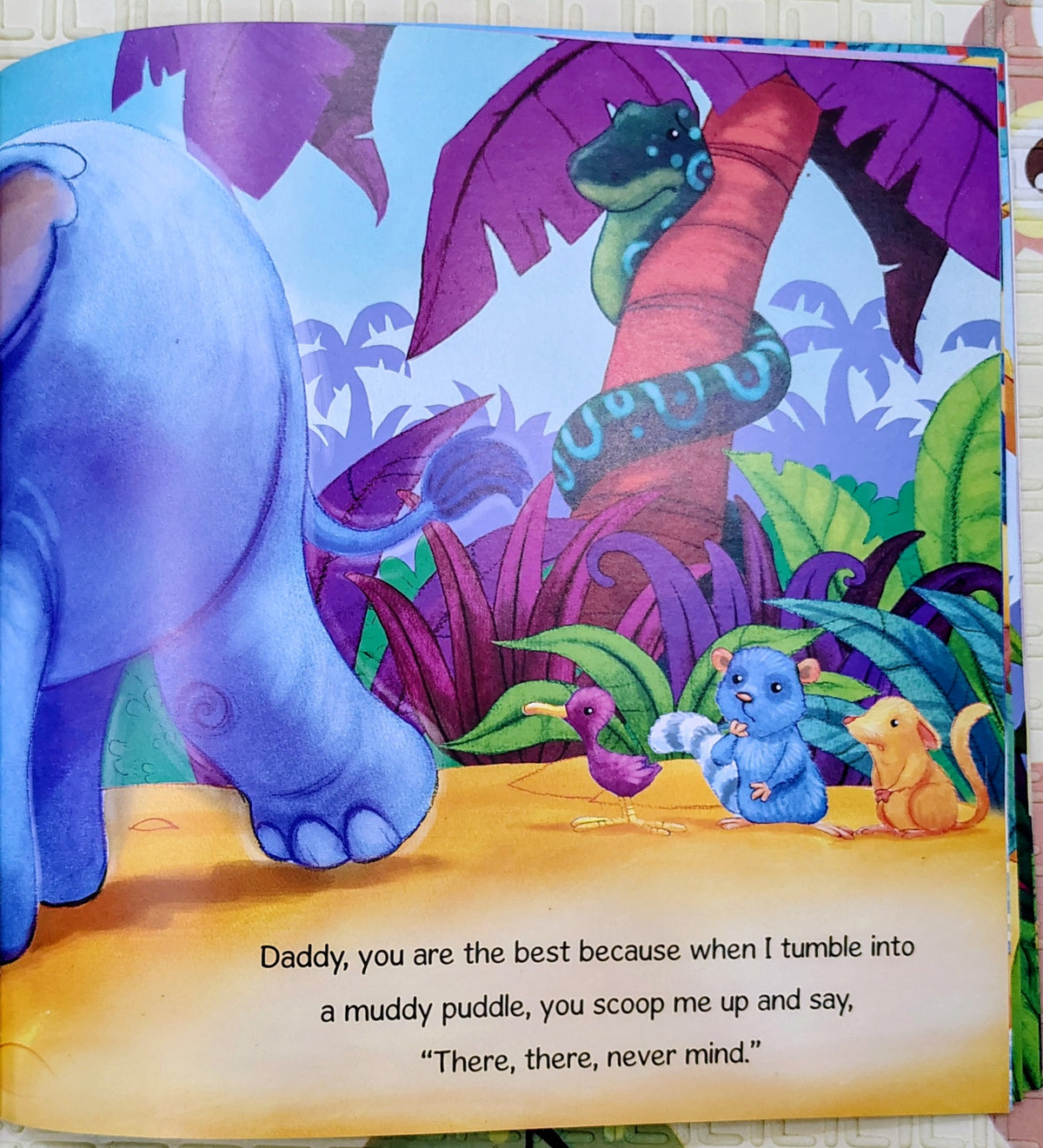 Daddy Hugs by Daniel Howarth | IglooBooks