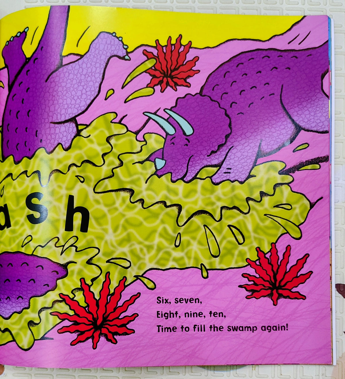 Stomp, Chomp, Big Roars! Here Come the Dinosaurs! by Kaye Umansky | Puffin