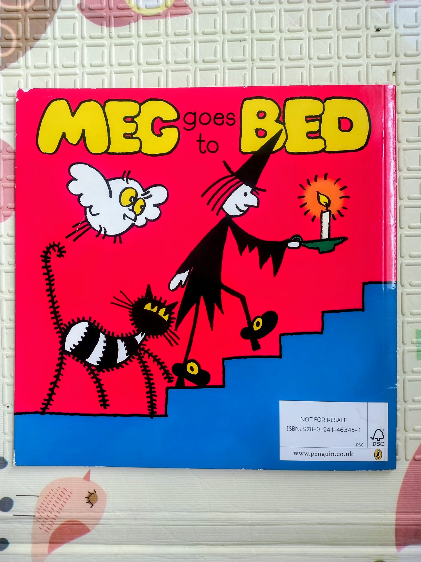 Meg Goes to Bed by Helen Nicoll, illustrated by Jan Pienkowski