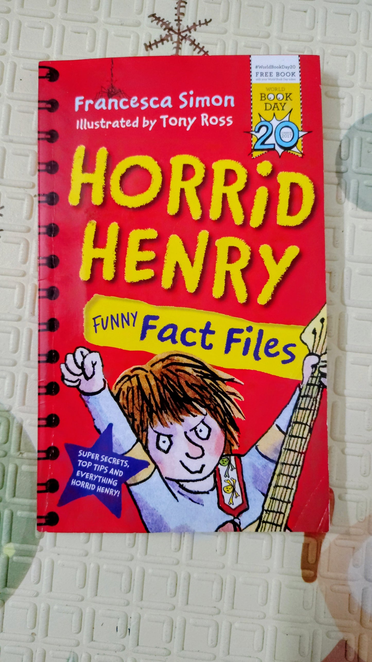 Horrid Henry: Funny Fact Files – Francesca Simon